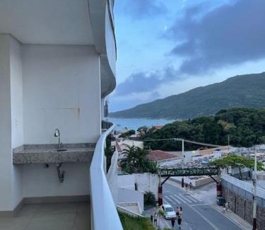Ingleses Sul Apartamento | Apartamento frente mar ingleses Mirante Home Club