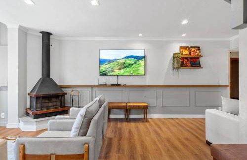 Bairro Lago Negro Apartamento | Apartamento Grunerberg 3 Suítes by Achei Gramado