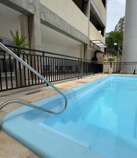 Cotia Apartamento | Apartamento inteiro com vaga, varanda e piscina