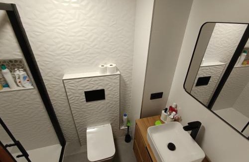 Alfoz de Lloredo Apartamento | Apartamento la sal