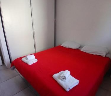 Luis Guillon Apartamento | Apartamento LH Cómodo y moderno Cerca del aeropuerto Ezeiza ex fader