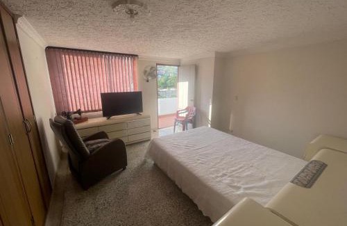 San Fernando Apartamento | Apartamento Los Conquistadores Av Roosevelt ESTADIO, UNIDAD DEPORTIVA, IMBANACO, TEQUENDAMA, SAN FERNANDO