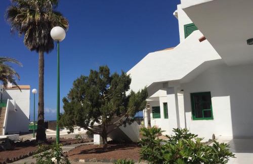 Los Lagos Apartamento | Apartamento Los Lagos Renovated New Kitchen & More
