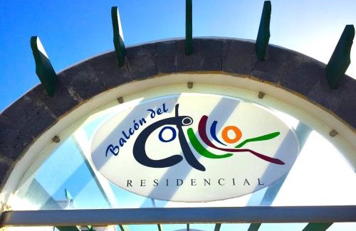 Los Lagos Apartamento | Apartamento Los Lagos Renovated New Kitchen & More