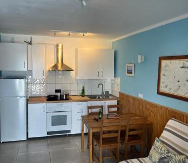 Los Lagos Apartamento | Apartamento Los Lagos Renovated New Kitchen & More
