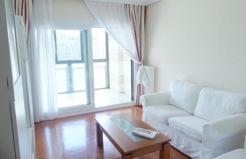 Mendebaldea Apartamento | Apartamento luminoso, funcional y amplio en zona hospitalaria