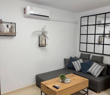 El Ejido Apartamento | Apartamento Malaga Centro