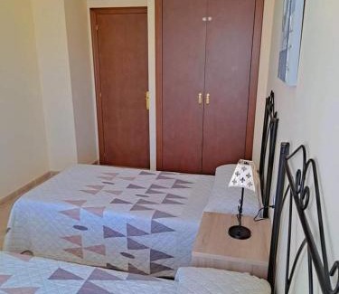 Costa Esuri Apartamento | APARTAMENTO MANUELA PROXIMO a GOLF ISLA CANELA LINKS