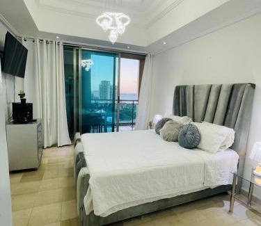 San Geronimo Apartamento | Apartamento Milagro con vista Mar en el Malecón Santo Domingo