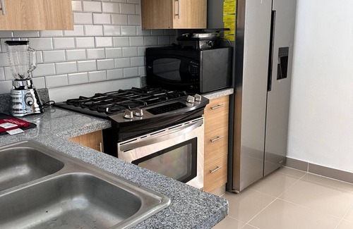 Azua Apartamento | APARTAMENTO MODERNO EN AZUA, CERCA DE LA PLAYA, ALOJAMIENTO CENTRICO, HERMOSO.
