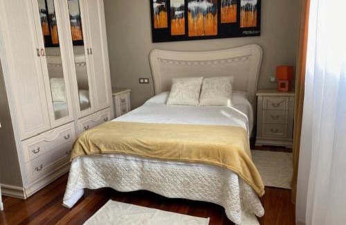 Erandio Apartamento | APARTAMENTO NIK en casa chalet con parking y jardin