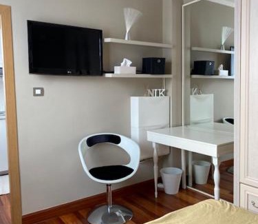 Erandio Apartamento | APARTAMENTO NIK en casa chalet con parking y jardin