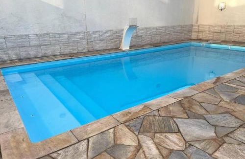 Umuarama Apartamento | Apartamento novo com piscina e ar condicionado Ubatuba