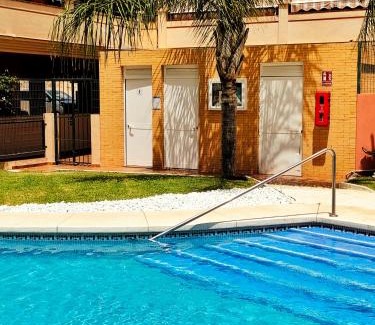 Las Lagunas Apartamento | Apartamento nuevo con parking y piscina gratis