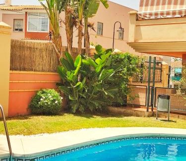Las Lagunas Apartamento | Apartamento nuevo con parking y piscina gratis