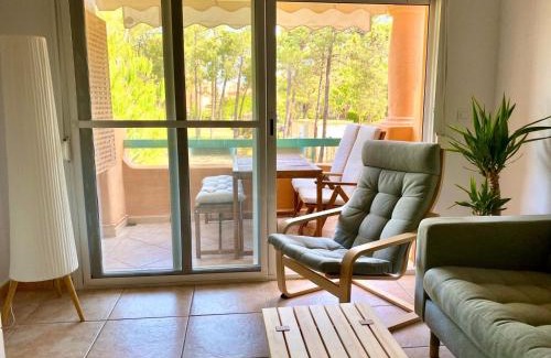 Islantilla Apartamento | APARTAMENTO NUEVO URB ALTAVISTA VISTA CAMPO GOLF Aire Acondicionado y Wifi