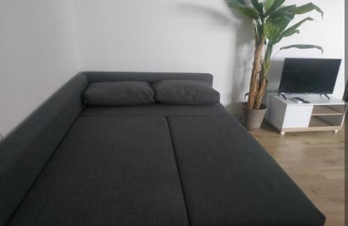Ciudad Lineal Apartamento | Apartamento nuevo y tranquilo con acceso independiente