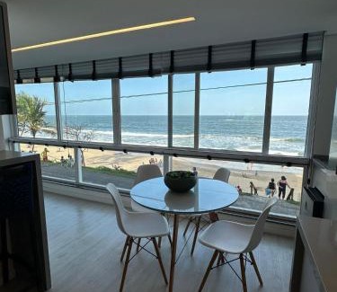 Barra Velha Apartamento | Apartamento pé na areia em Barra Velha