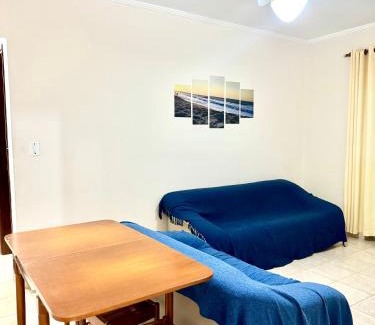 Mongagua Apartamento | Apartamento pé na areia de frente para o mar