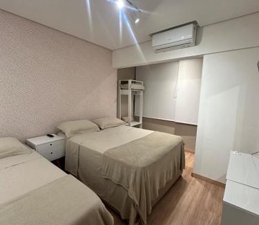 Ponta da Praia Apartamento | Apartamento pé na areia