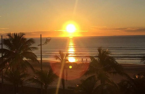 Mongagua Apartamento | Apartamento "Pé na Areia" Mongaguá