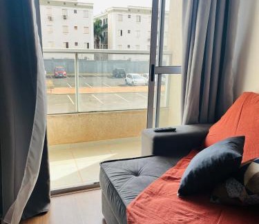 Barretos Apartamento | Apartamento para até 6 em condomínio com piscina