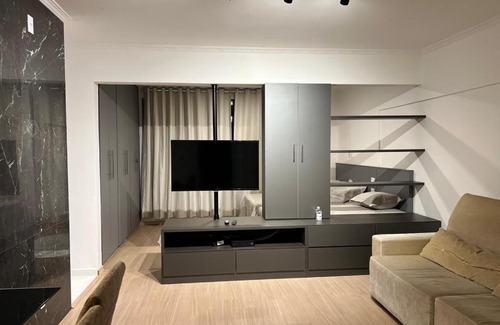 Bras Apartamento | Apartamento para pessoas de família ou a negócio, Ap Lindo aconchegante no Brás próximo igreja Mundial,mercado municipal, 25 de março, templo Salomão, metro Dom Pedro ll, bancos, mercado e etc