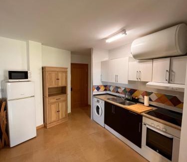 Alquezar Apartamento | Apartamento Pasarelas Ventanal