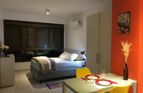 Rio Branco Apartamento | Apartamento Perfeito Casemiro, 199 - RETIRADA DAS CHAVES MEDIANTE AGENDAMENTO COM UMA HORA DE ANTECEDÊNCIA COM ANDREIA OU LUIS