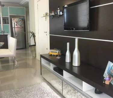 Itapema Apartamento | Apartamento próx ao mar, ao píer O Porto, Hard Rock Café e ao Calçadão Meia Praia