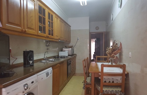 Pontinha Apartamento | Apartamento espaçoso mt confortável, metro praticamente á porta, Pontinha Lisboa