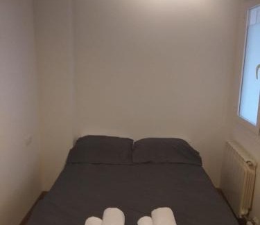 Castañares de Rioja Apartamento | Apartamento Rio Lavilla