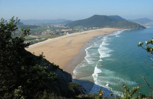Santona Apartamento | Apartamento soleado para 8 personas en Santoña