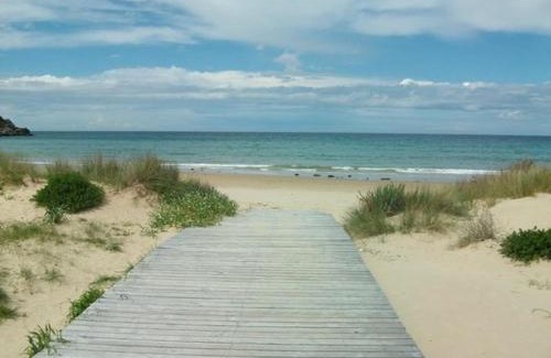 Santona Apartamento | Apartamento soleado para 8 personas en Santoña