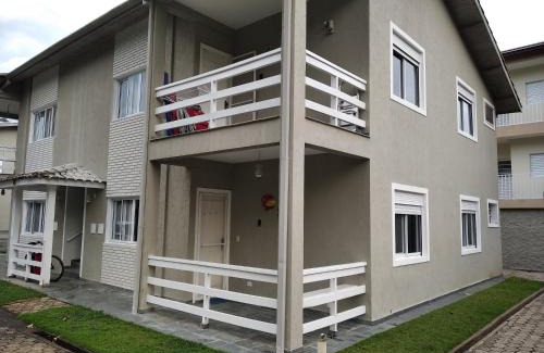 Silop Apartamento | Apartamento térreo em maranduba com ar condicionado