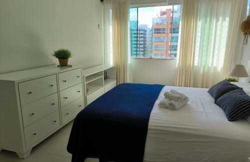 Capao da Canoa Apartamento | Apartamento uma quadra do mar, melhor localização