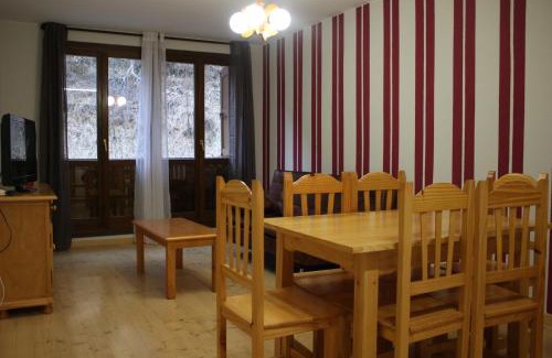 Canfranc-Estacion Apartamento | Apartamento Viman