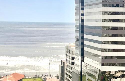 Morretes Apartamento | Apartamento vista mar, 2 quartos e garagem