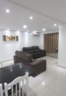 Piratuba Apartamento | Apartamentos Ed London, na Av principal a poucos passos das Termas