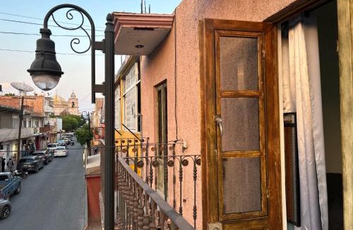 Calvillo Apartamento | Apartamentos en el centro con vistas a la iglesia y al andador