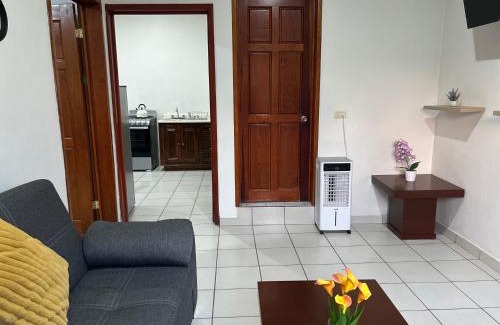 Calvillo Apartamento | Apartamentos en el centro con vistas a la iglesia y al andador