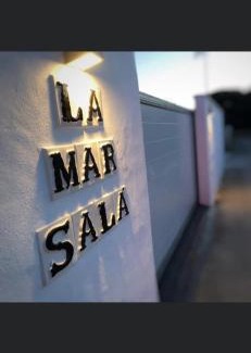Campano Apartamento | APARTAMENTOS LA MAR SALÁ piscina compartida