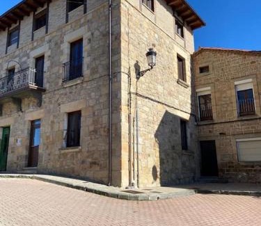 Duruelo de la Sierra Apartamento | Apartamentos Rurales La Plaza 2