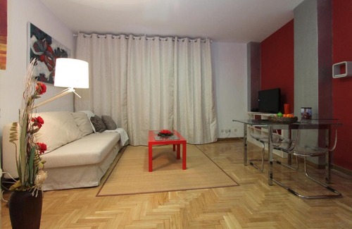 Cuatro Caminos Apartamento | Apartamentos Goyescas Deco