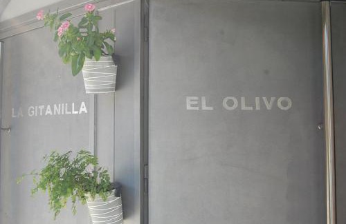 Cercadilla-Medina Azahara Apartamento | Apartamentos Los Jardines& Parking