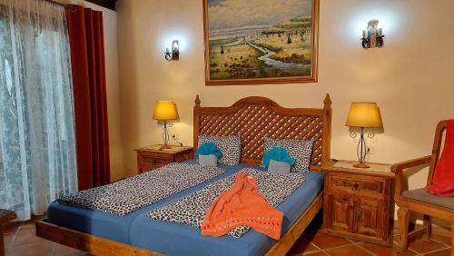 El Guincho Apartamento | Apartamentos Monasterio de San Antonio - Rustikales Apartment mit kleiner Innenhofterrasse