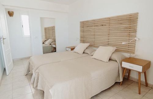 Los Cristianos Apartamento | Apartamentos Reverón Playa 303 - Views of the Bay