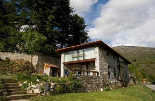 Campo de Caso Apartamento | Apartamentos Rurales El Lleron
