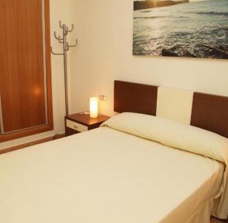 Los Geraeos Apartamento | Apartamentos Turisticos Aguilas de los Collados