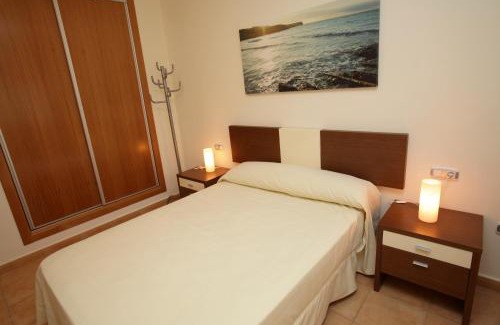 Los Geraeos Apartamento | Apartamentos Turisticos Aguilas de los Collados